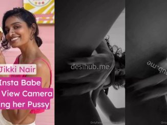 Indian Model “Jikki Nair” Fingers Her Pussy Very Fast